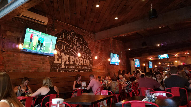 Inside Emporio&#39;s